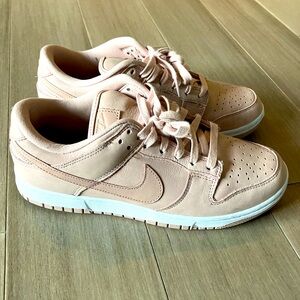 Nike Dunk Low Women’s Size 9